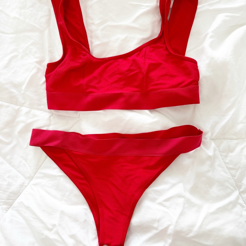 FRANKIE’S Bikini Set